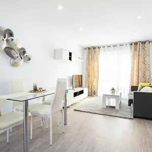 https://apartamento-fuengirola-playa-los-boliches.1costadelsol.com